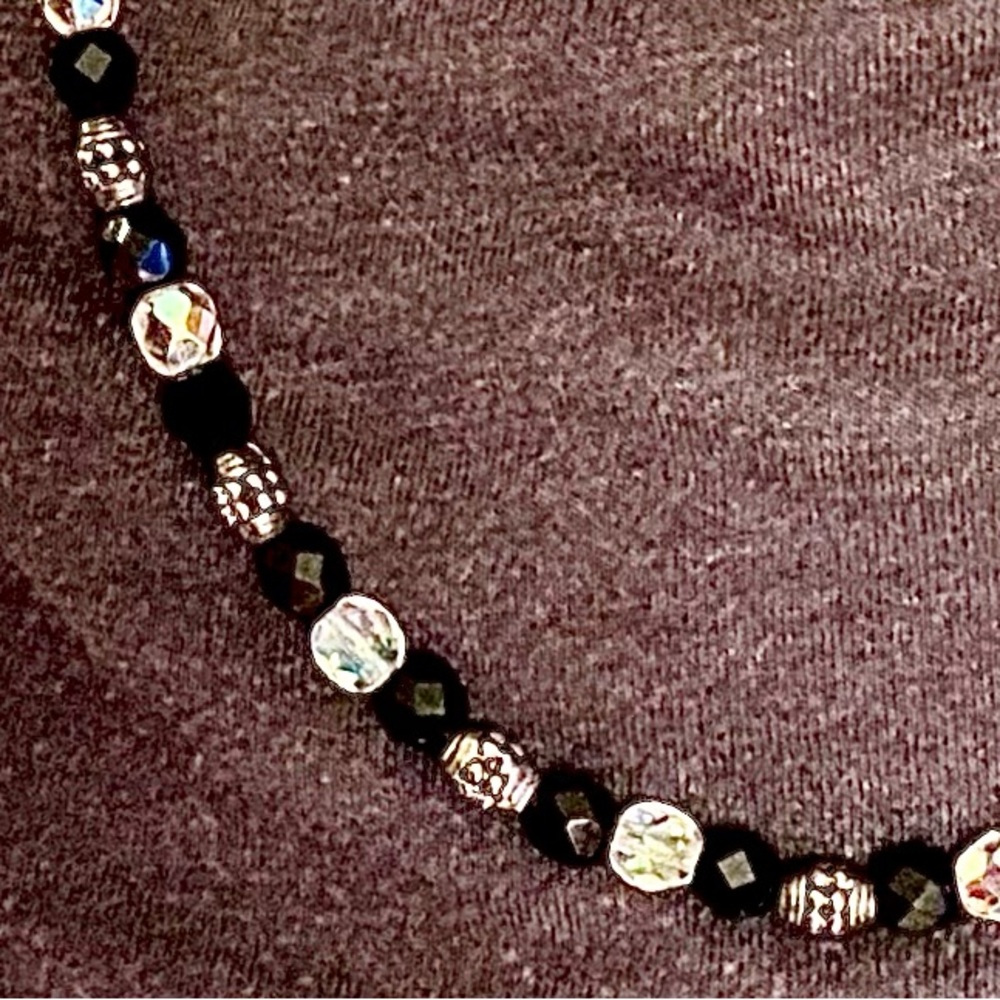 Necklace  Vintage Black, Silver& Clear Beaded